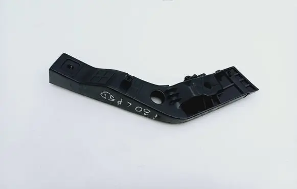 Hyundai i30 Front bumper mounting bracket 865132R000