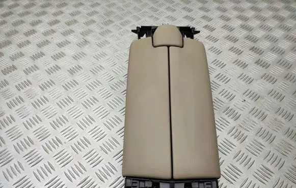 Mercedes-Benz E W212 Armrest 