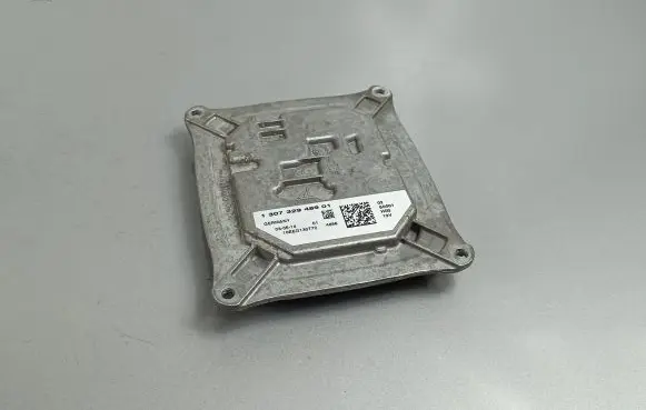 Jeep Cherokee Headlight ballast module Xenon 130732948901