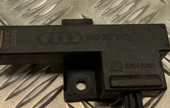 Audi A6 C7 Keyless (KESSY) go control unit/module 8K0907247