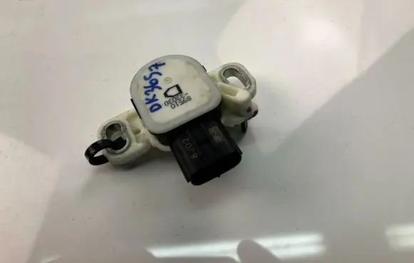Toyota RAV 4 (XA50) Brake pedal sensor switch 8951033030