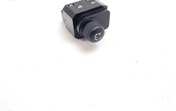Suzuki Kizashi Wing mirror switch 2241T 57L0