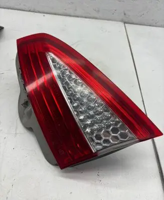 Ford Mondeo MK IV Tailgate rear/tail lights 7S7113A602B
