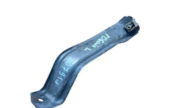 Fuel tank mounting bracket