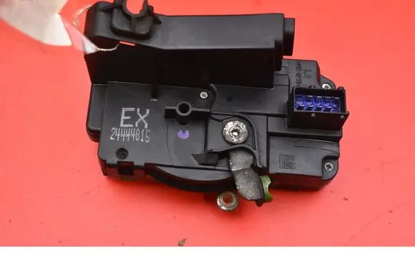 Opel Zafira A Front door lock 24444015EX