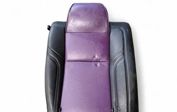 Dodge Challenger Rear seat 