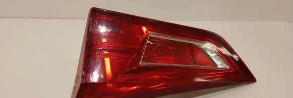 Toyota Auris E180 Tailgate rear/tail lights