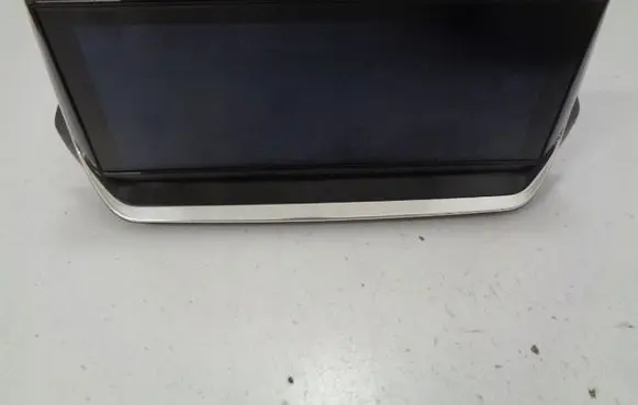 Peugeot 208 Screen/display/small screen 9824619980