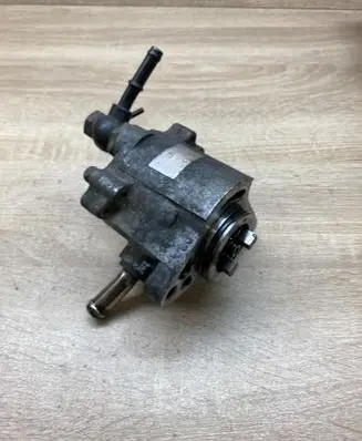 Toyota Previa (XR30, XR40) II Vacuum pump 2930027020 0810002740