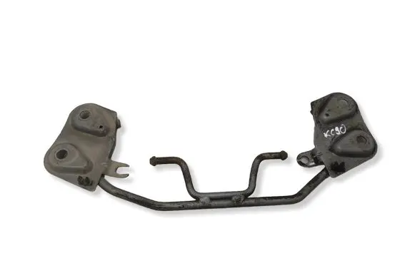 Volvo XC90 Muffler mount bracket/holder 