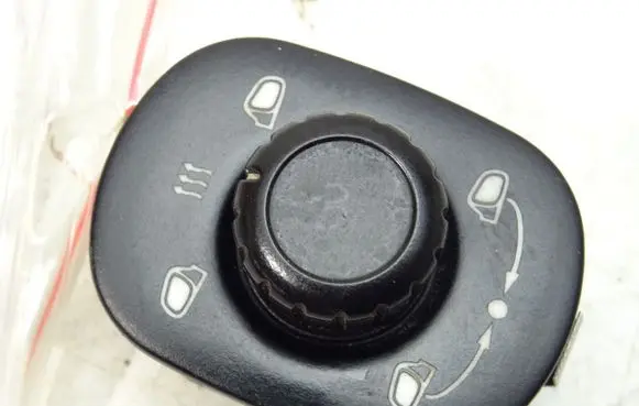 Porsche Cayenne (9PA) Wing mirror switch 