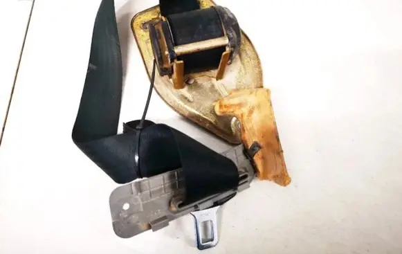 Alfa Romeo 166 Middle seatbelt (rear) b237 044047