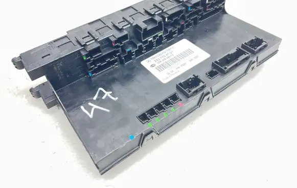 Mercedes-Benz CLK A209 C209 Fuse box set 2035454701 5DK00848675