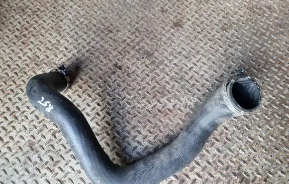 Ford Kuga II Intercooler hose/pipe FV416F072AD