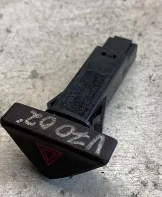 Volvo V70 Hazard light switch 9441045