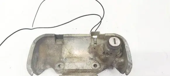 Volvo S40, V40 Front door lock (next to the handle) 