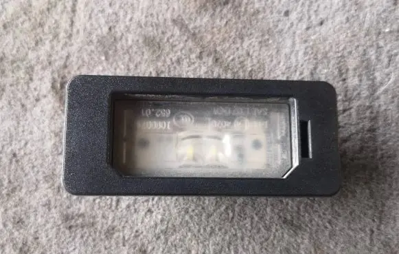 BMW 5 G30 G31 Number plate light 7410302 183420241A