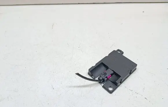 BMW X5 E70 Bluetooth antenna 6928461
