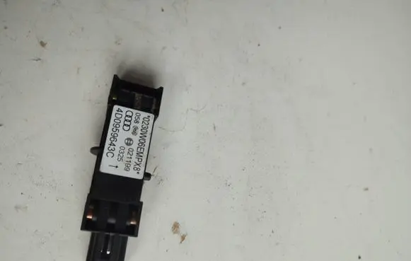 Audi A6 S6 C6 4F Airbag deployment crash/impact sensor 4D0959643C 021199 0230W06EMPX8