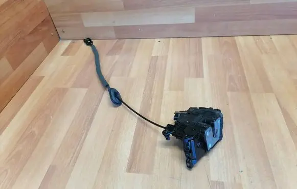 Renault Zoe Front door lock 805020094R