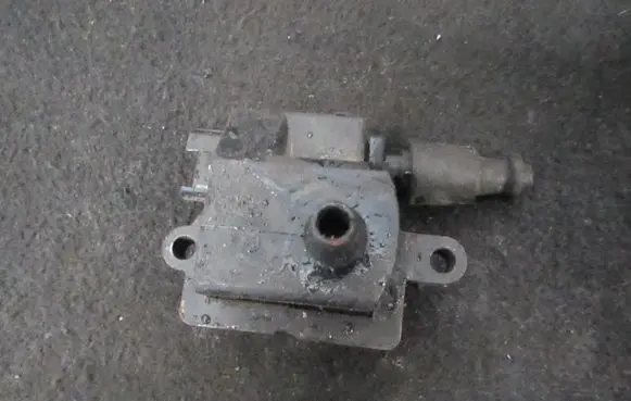 Mitsubishi Carisma High voltage ignition coil FL0056