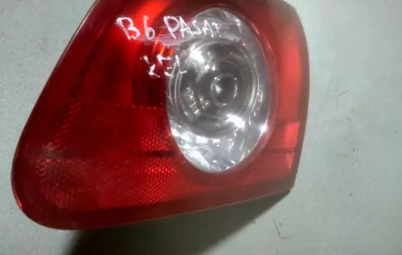 Volkswagen PASSAT B6 Tailgate rear/tail lights 3C9945094