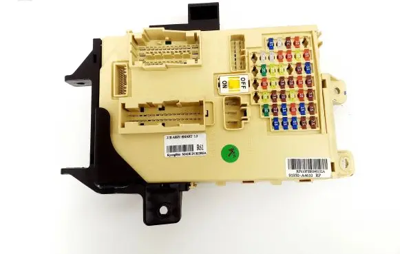 KIA Carens III Fuse module 91950A4610