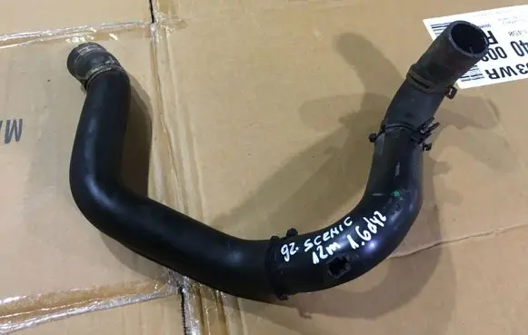 Renault Scenic III - Grand scenic III Engine coolant pipe/hose