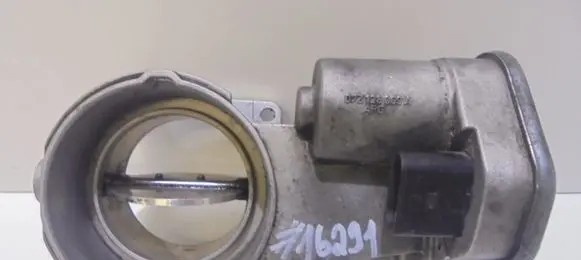 Volkswagen Touareg I Throttle valve 07Z128069A