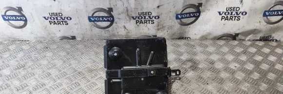 Battery bracket