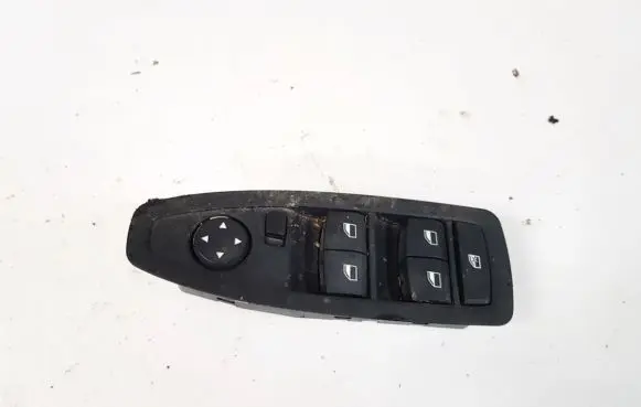 BMW 1 F20 F21 Electric window control switch 920811003
