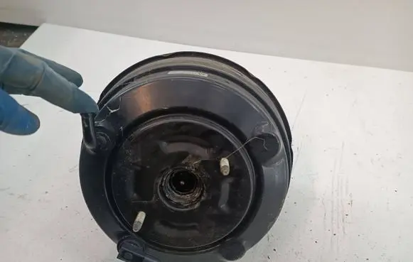 Subaru WRX Brake booster 62TG215T