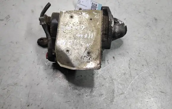 Volkswagen PASSAT B5 Starter motor 1005821933