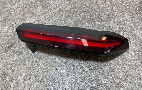 Citroen C4 III e-C4 Tailgate rear/tail lights 9831120580 00218784