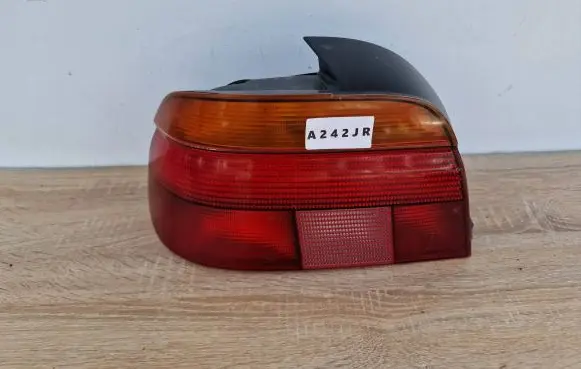 BMW 5 E39 Rear/tail lights 8358031