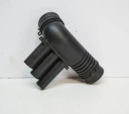 Air intake hose/pipe