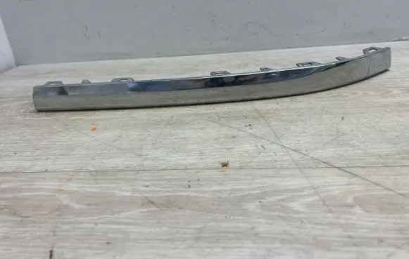 Volkswagen Touareg II Rear bumper trim bar molding 7P6853254