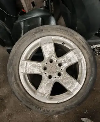 Mercedes-Benz E W211 R17 wheel hub/cap/trim 