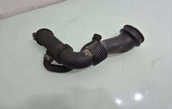 Ford Galaxy Air intake hose/pipe 6G919C623DF