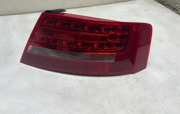 Audi A5 8T 8F Rear/tail lights 8T8945096D
