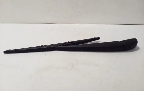 Jeep Cherokee Rear wiper blade arm
