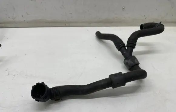 Audi Q2 - Engine coolant pipe/hose