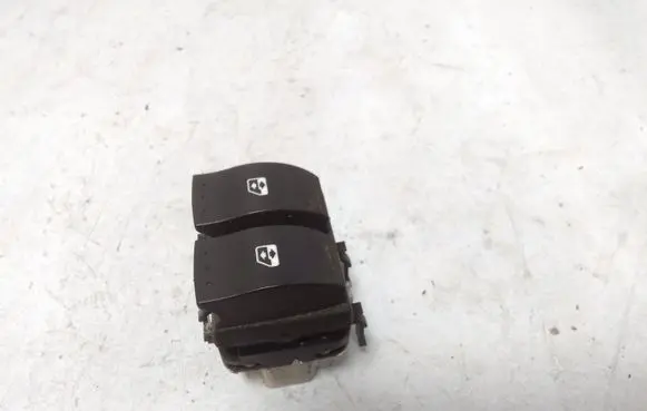Renault Espace - Grand espace IV Electric window control switch 0150900