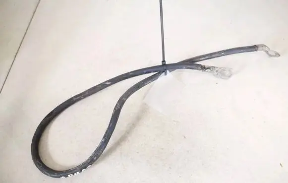 Positive cable (battery)