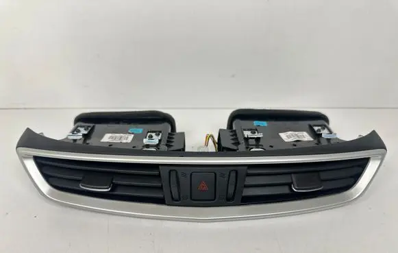 Nissan Qashqai Dash center air vent grill 687504EA0A