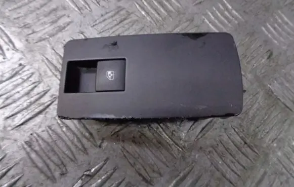 Opel Insignia A Electric window control switch