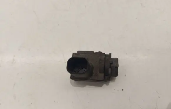 Volkswagen Touran II Air quality sensor 1K0907659
