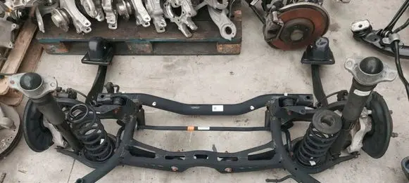 Volkswagen Touran I Rear subframe 5QA505315B