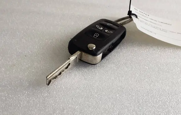 Volkswagen Sharan Ignition key/card 7N0837202