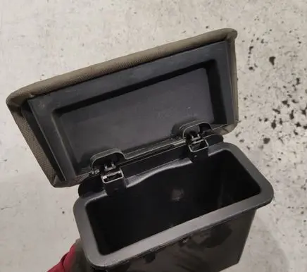 Renault Scenic II - Grand scenic II Front door storage pocket/box 156015822